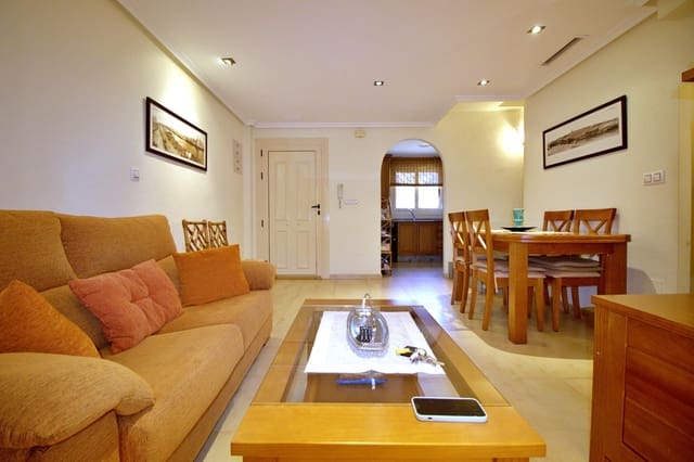 Adosado de 3 habitaciones en Guardamar del Segura en venta con piscina garaje - 247.000 € (Ref: 8599778)