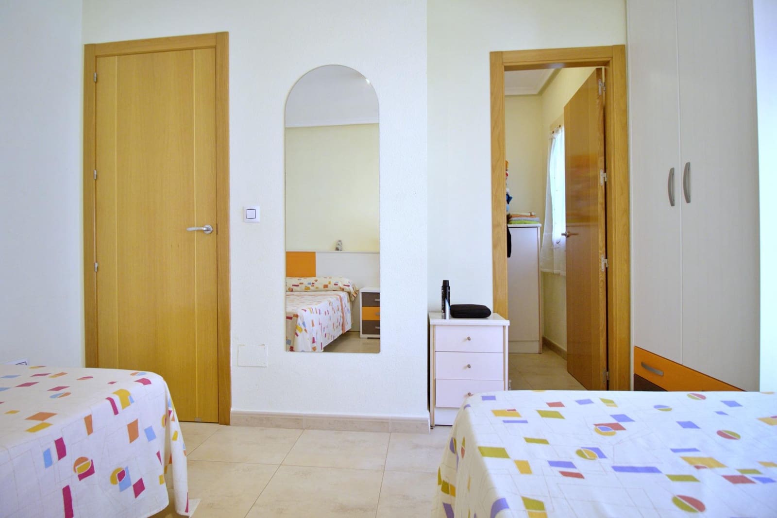 3 soveværelse Rækkehus til salg i Guardamar del Segura med swimmingpool garage - € 247.000 (Ref: 8599778)