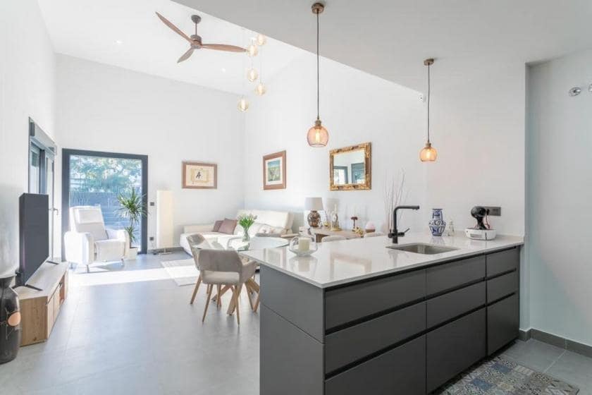 Chalet de 2 habitaciones en Daya Nueva en venta - 331.000 € (Ref: 8610838)