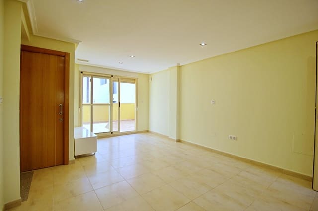 3 soveværelse Rækkehus til salg i Guardamar del Segura med swimmingpool garage - € 278.000 (Ref: 8623551)