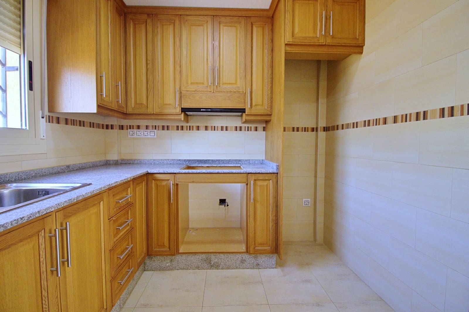 3 soveværelse Rækkehus til salg i Guardamar del Segura med swimmingpool garage - € 278.000 (Ref: 8623551)