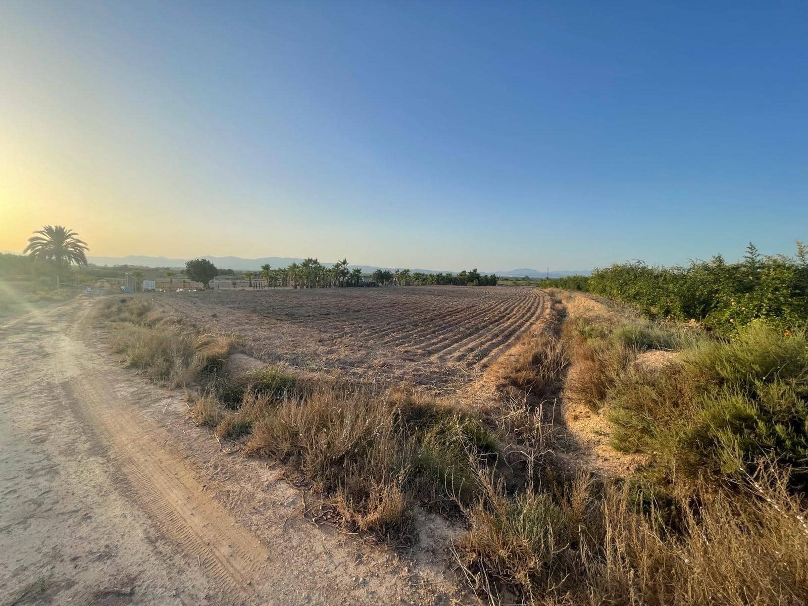 Grunde uden byggetilladelser til salg i La Hoya - € 30.000 (Ref: 8675858)