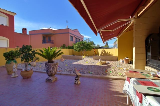 4 bedroom Bungalow for sale in Albatera with garage - € 370,000 (Ref: 8691253)