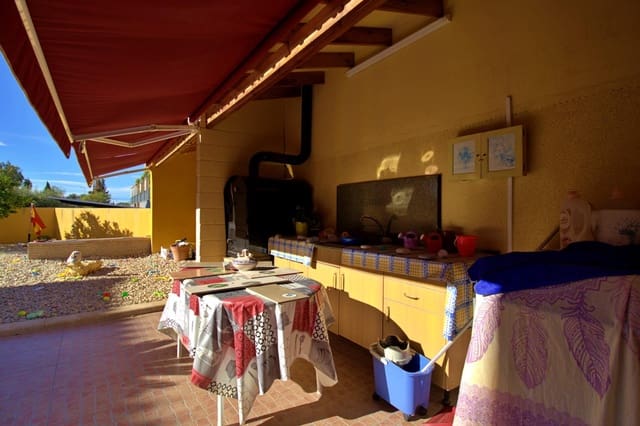 4 bedroom Bungalow for sale in Albatera with garage - € 370,000 (Ref: 8691253)