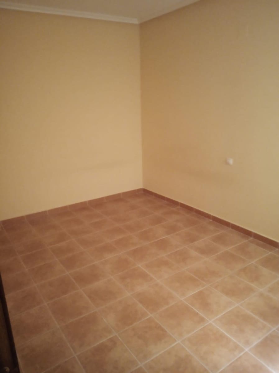 3 soverom Leilighet til salgs i Aspe med garasje - € 130 000 (Ref: 8716561)