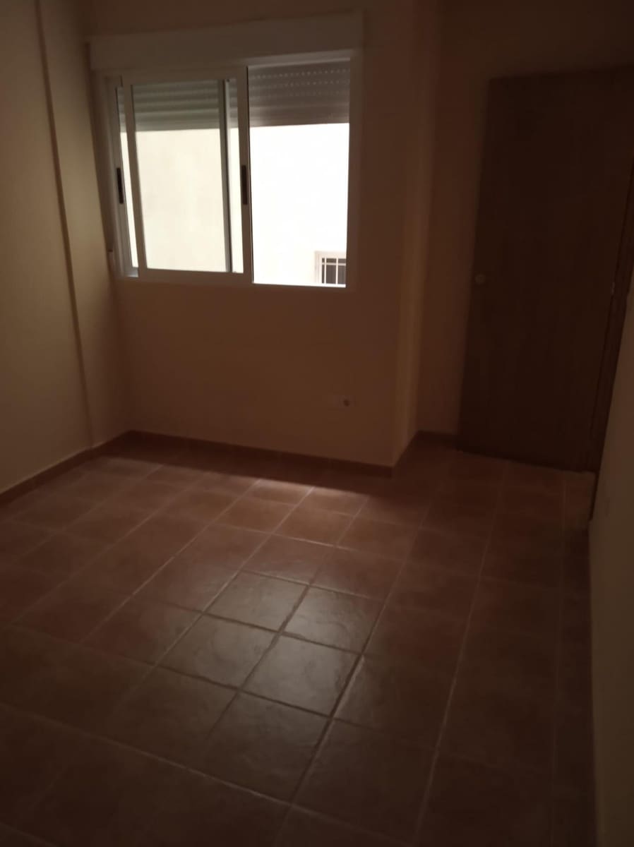 3 soverom Leilighet til salgs i Aspe med garasje - € 130 000 (Ref: 8716561)