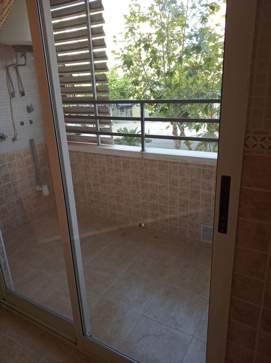 3 soverom Leilighet til salgs i Aspe med garasje - € 130 000 (Ref: 8716561)