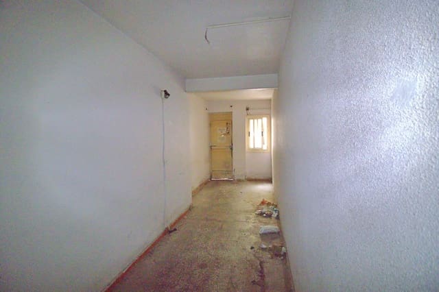 Erhverv til salg i Elche / Elx - € 68.000 (Ref: 8809743)