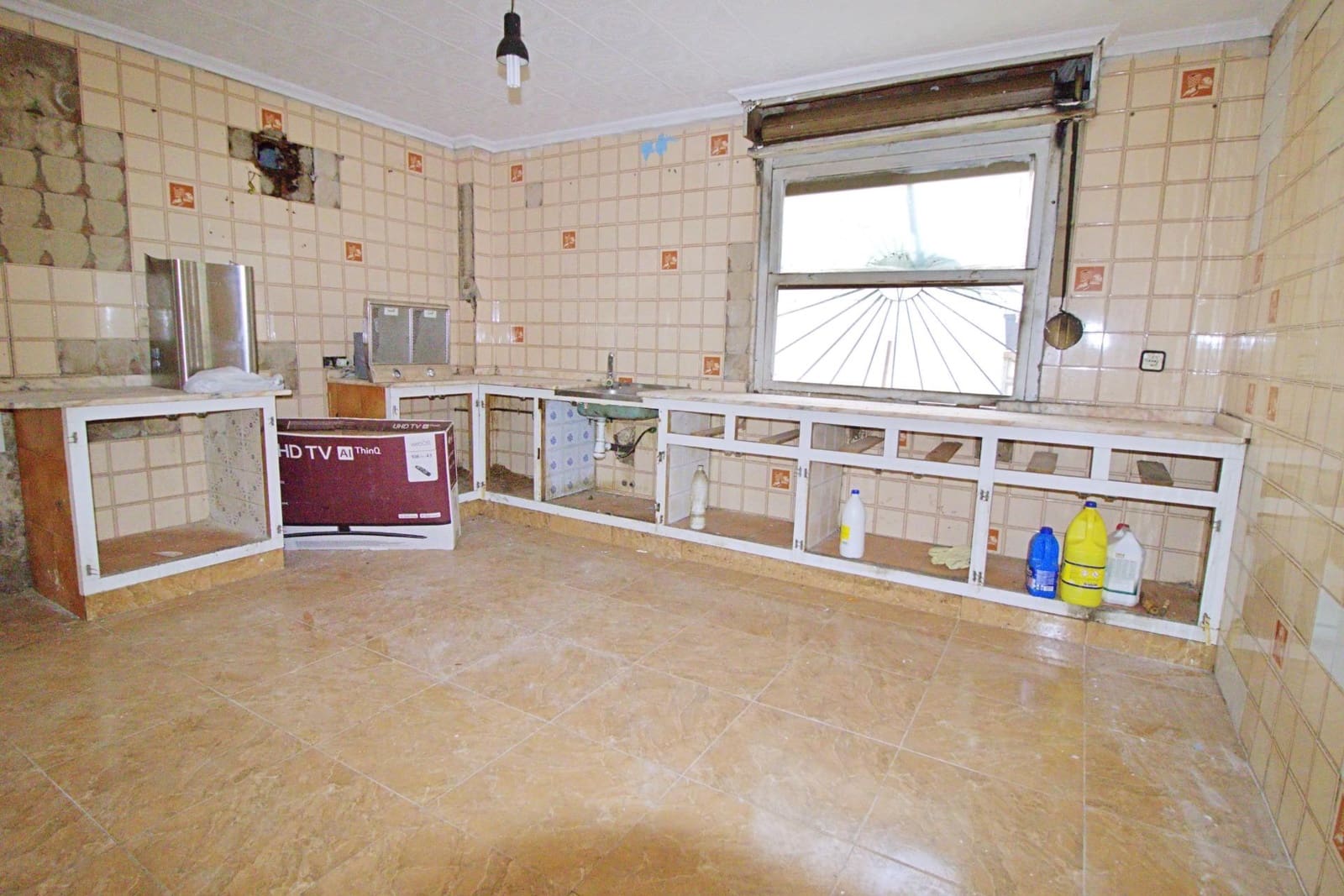 4 soverom Villa til salgs i Matola med garasje - € 210 000 (Ref: 8834364)