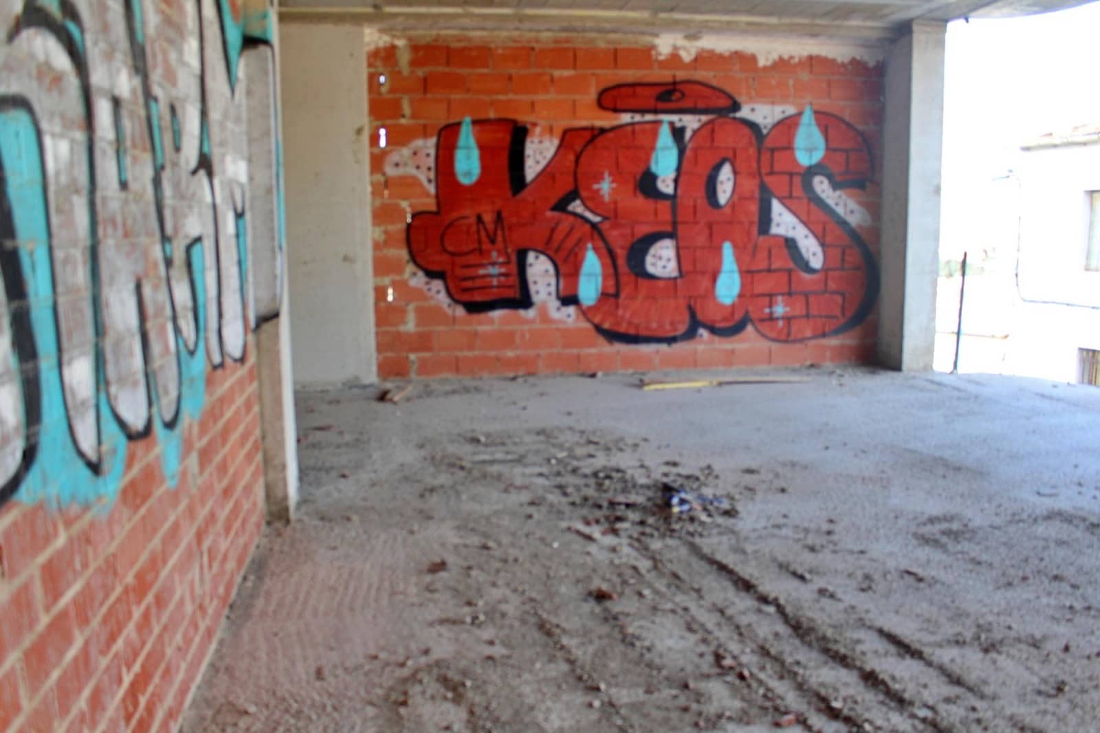 Commercial for sale in Albatera - € 350,000 (Ref: 8834365)