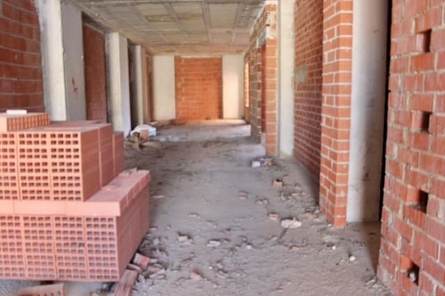 Commerciale in vendita in Albatera - 350.000 € (Rif: 8834365)