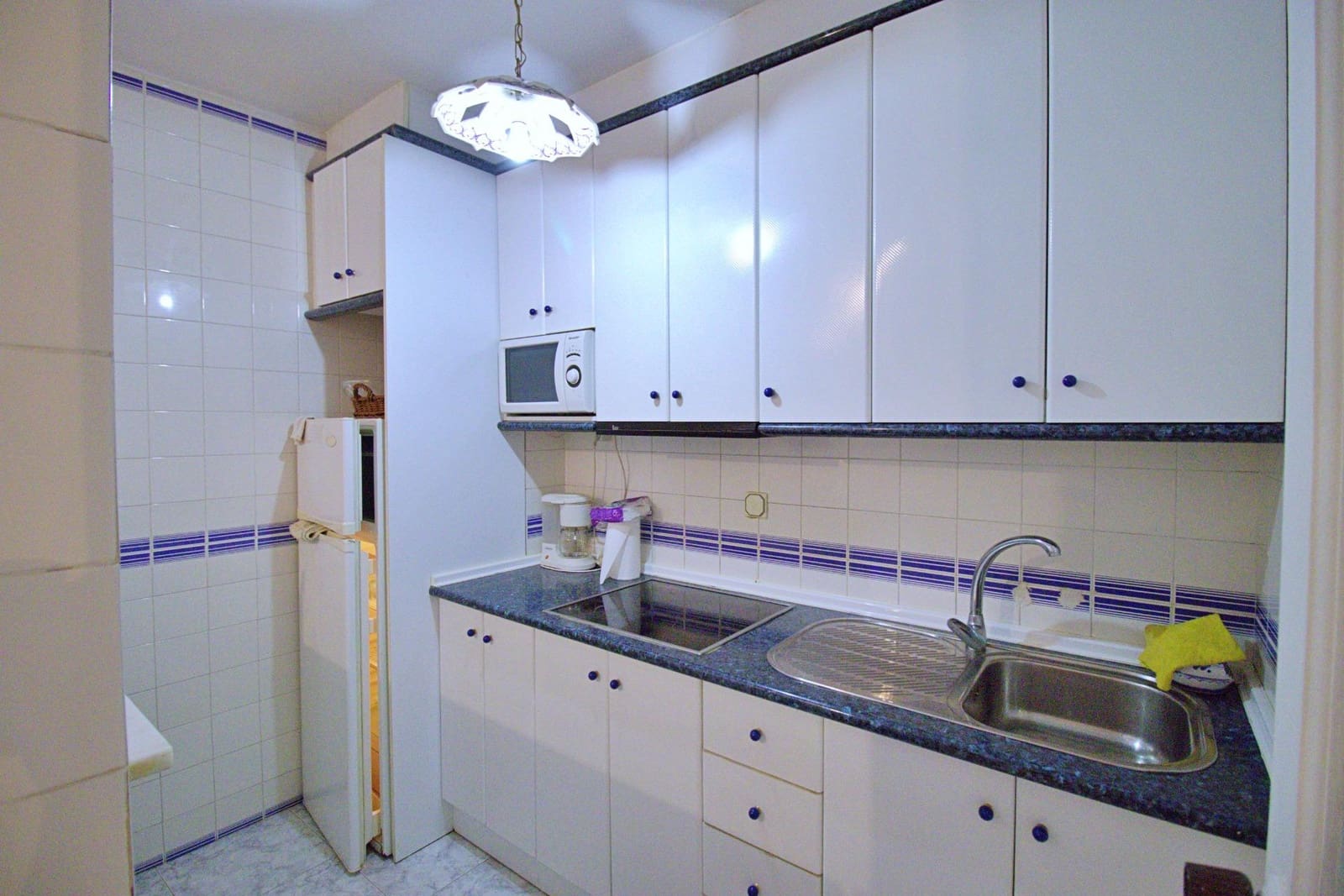 2 soverom Leilighet til salgs i Torrevieja med svømmebasseng garasje - € 149 000 (Ref: 8841039)