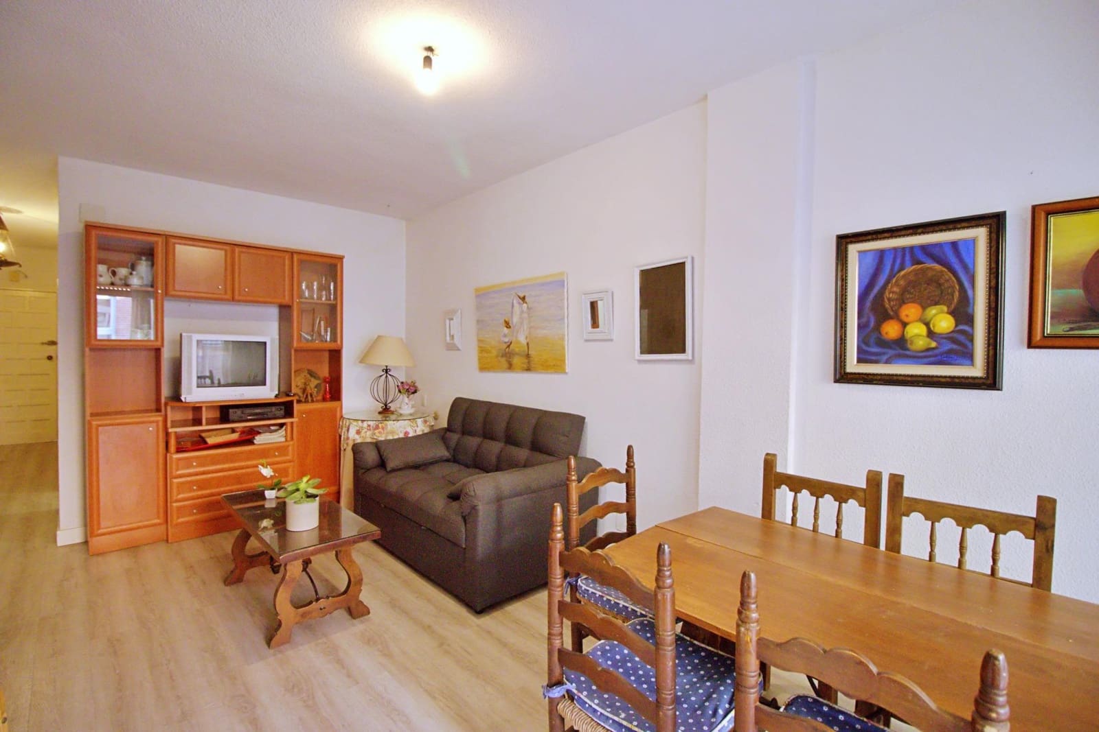 2 soverom Leilighet til salgs i Torrevieja med svømmebasseng garasje - € 149 000 (Ref: 8841039)