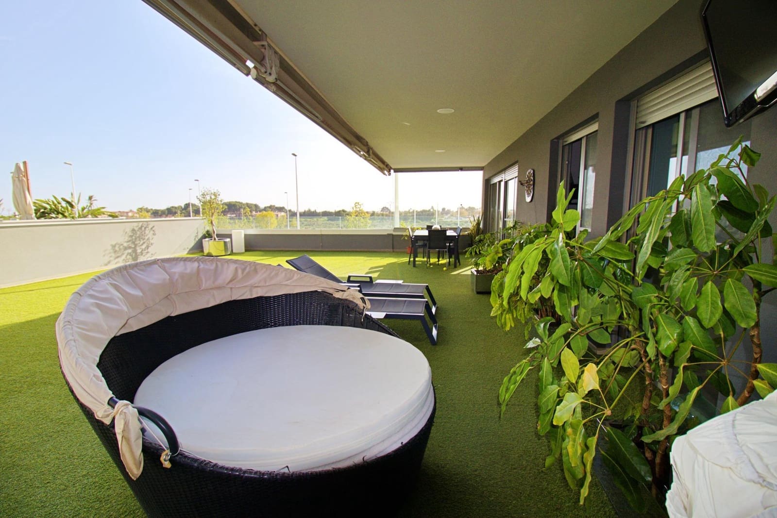 3 bedroom Flat for sale in Elche / Elx with pool garage - € 315,000 (Ref: 8917965)