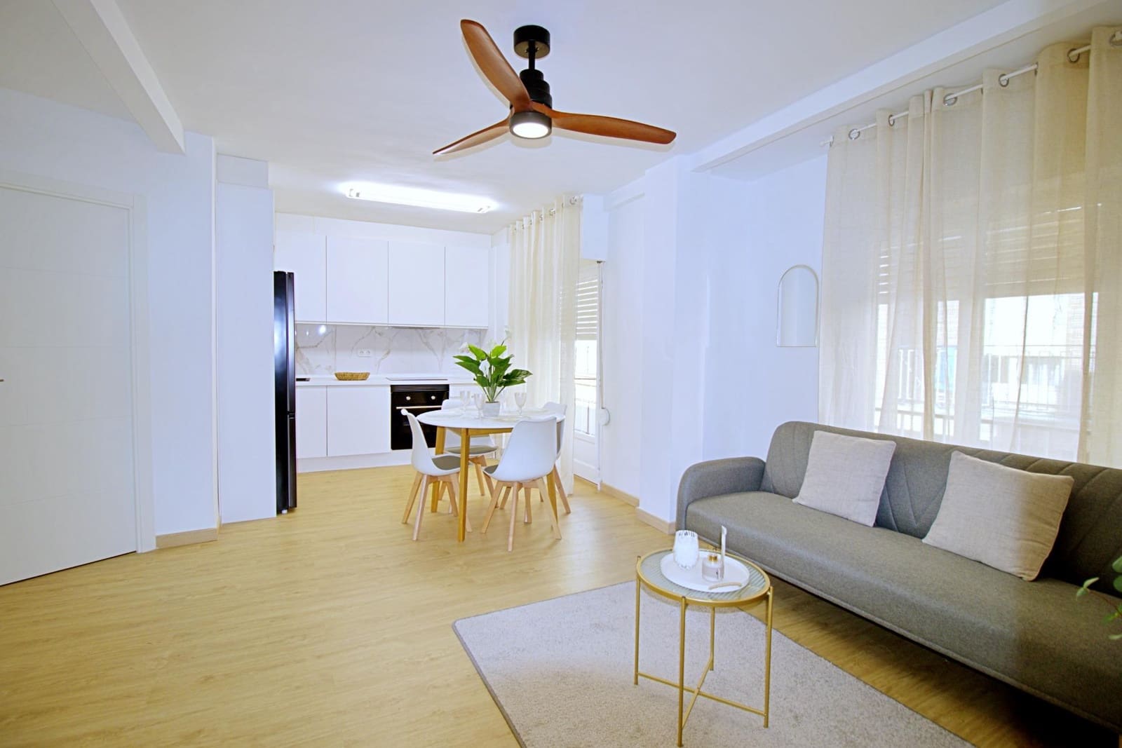 4 bedroom Flat for sale in Elche / Elx - € 195,000 (Ref: 8926421)