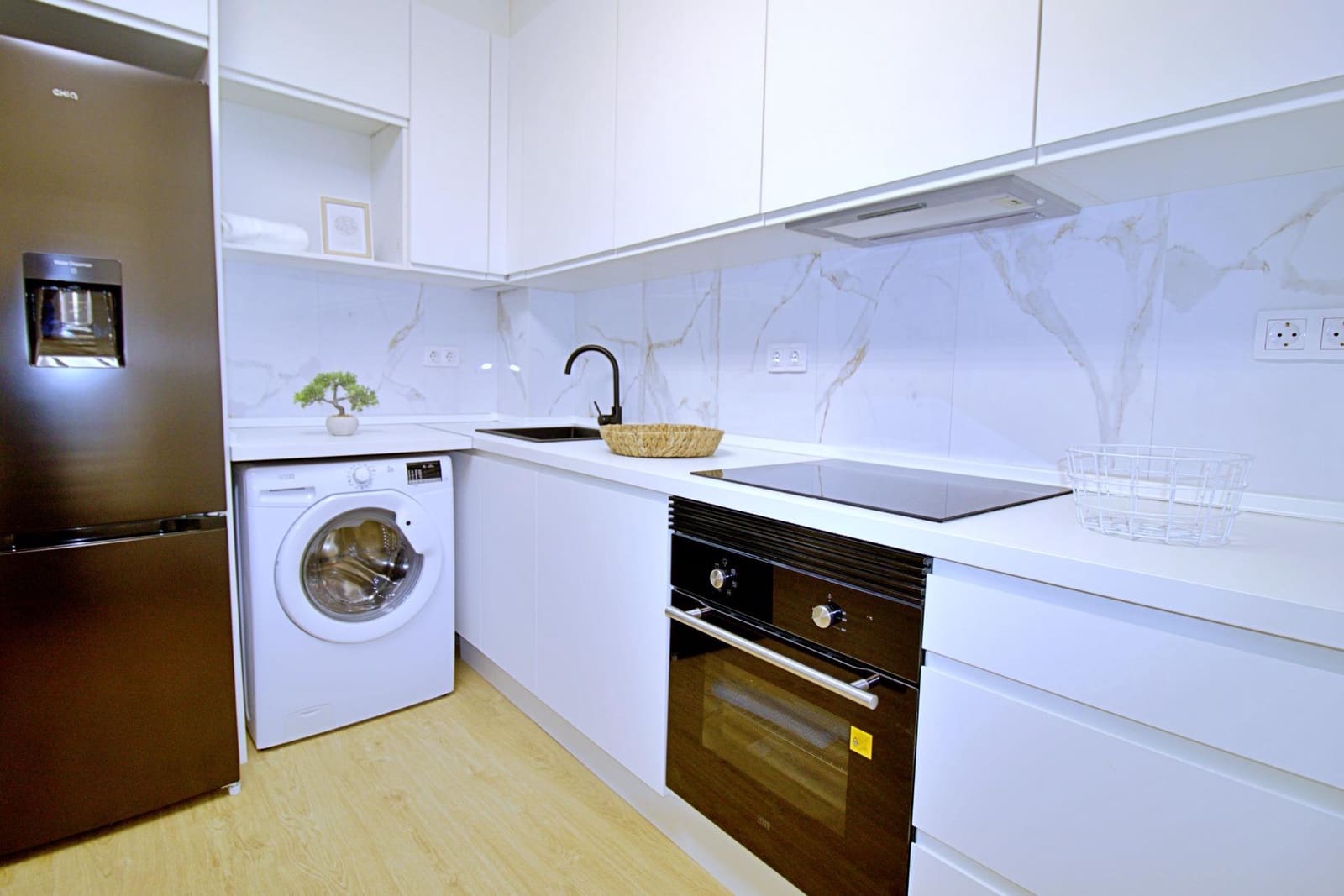 4 bedroom Flat for sale in Elche / Elx - € 195,000 (Ref: 8926421)