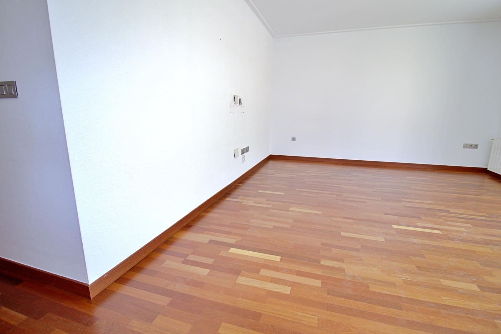 3 bedroom Flat for sale in Elche / Elx with pool - € 325,000 (Ref: 8928793)