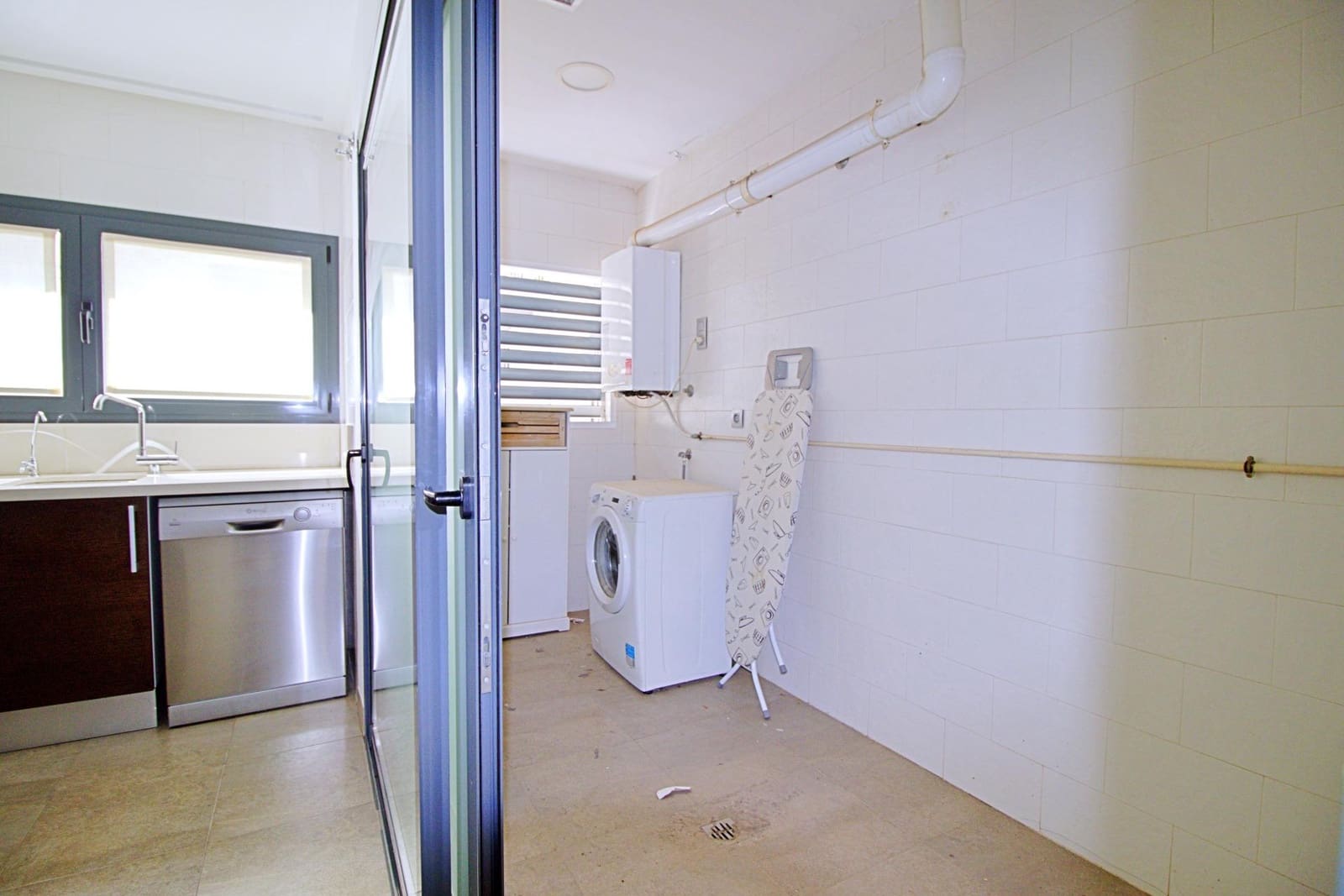 3 bedroom Flat for sale in Elche / Elx with pool - € 325,000 (Ref: 8928793)