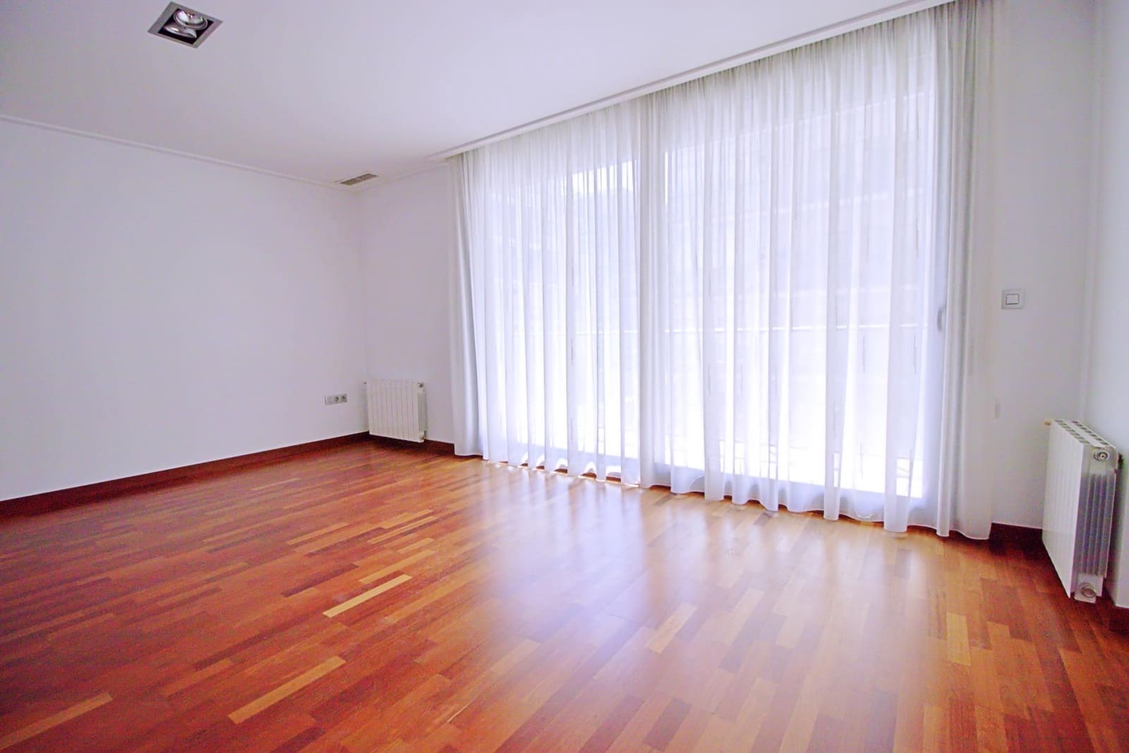 3 bedroom Flat for sale in Elche / Elx with pool - € 325,000 (Ref: 8928793)