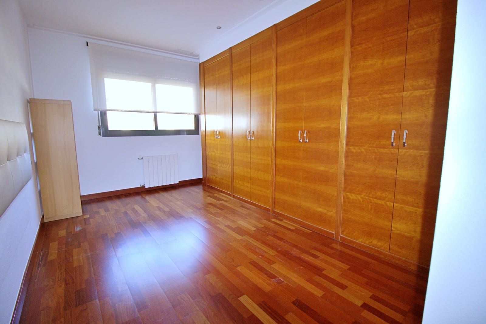 3 bedroom Flat for sale in Elche / Elx with pool - € 325,000 (Ref: 8928793)