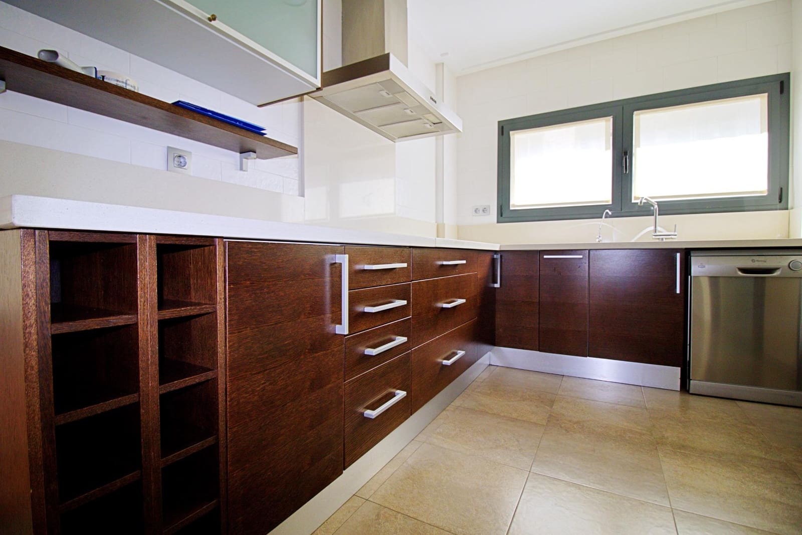 3 bedroom Flat for sale in Elche / Elx with pool - € 325,000 (Ref: 8928793)