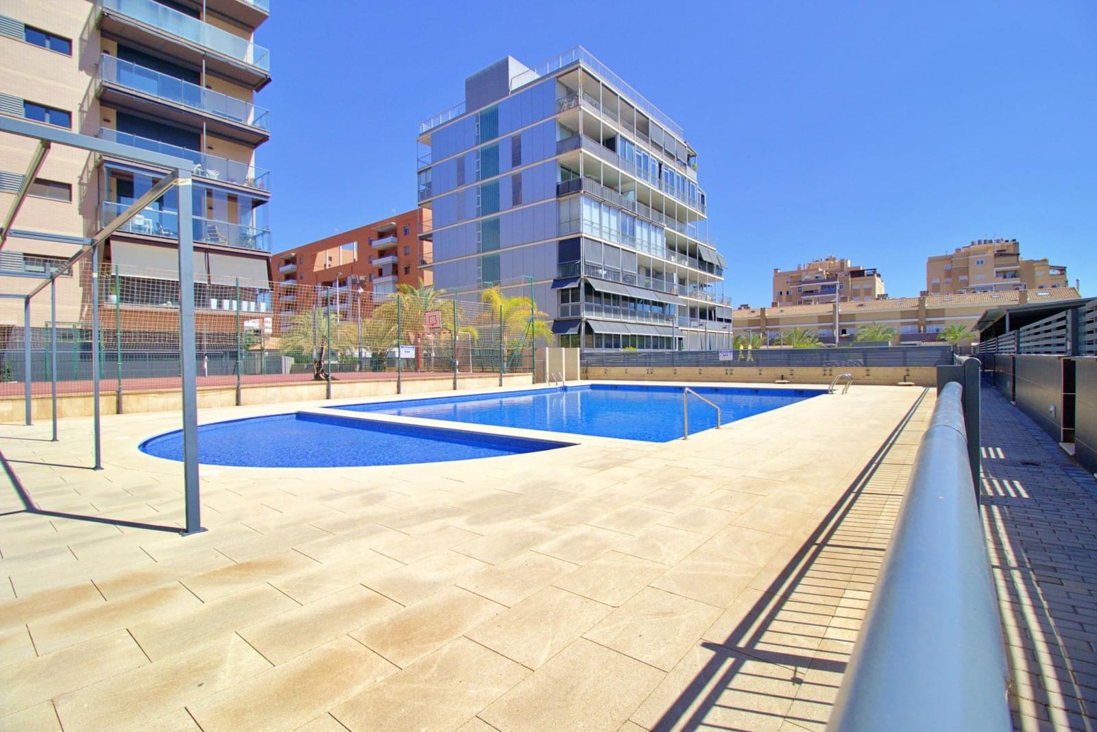 3 bedroom Flat for sale in Elche / Elx with pool - € 325,000 (Ref: 8928793)