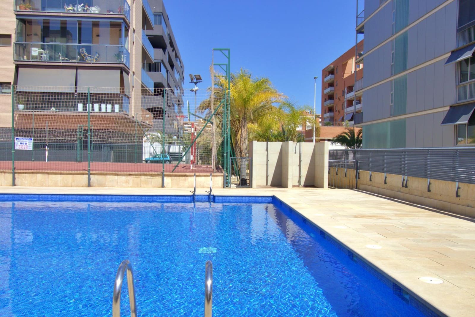 3 bedroom Flat for sale in Elche / Elx with pool - € 325,000 (Ref: 8928793)