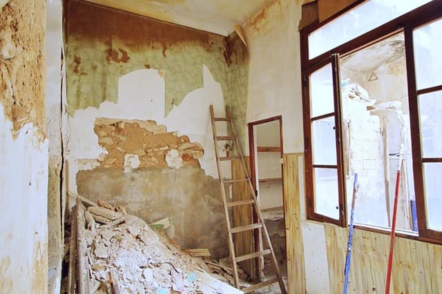 5 bedroom Townhouse for sale in Elche / Elx - € 157,500 (Ref: 8932147)