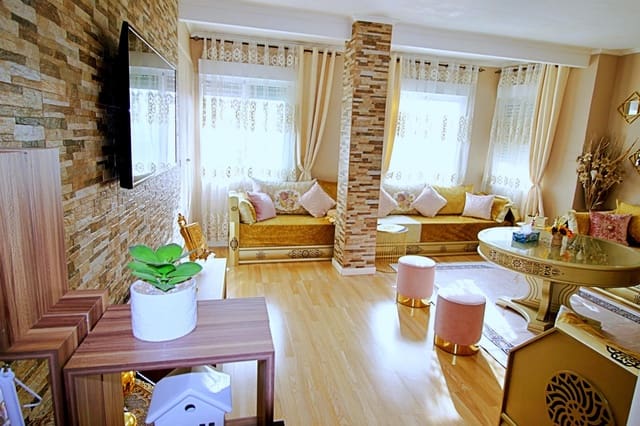 Piso de 4 habitaciones en Elche / Elx en venta - 150.000 € (Ref: 8934890)