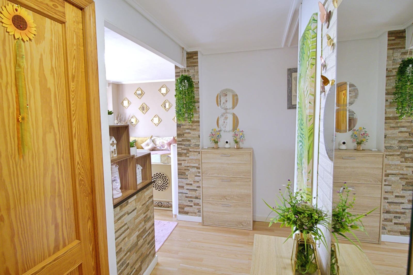 4 bedroom Flat for sale in Elche / Elx - € 150,000 (Ref: 8934890)