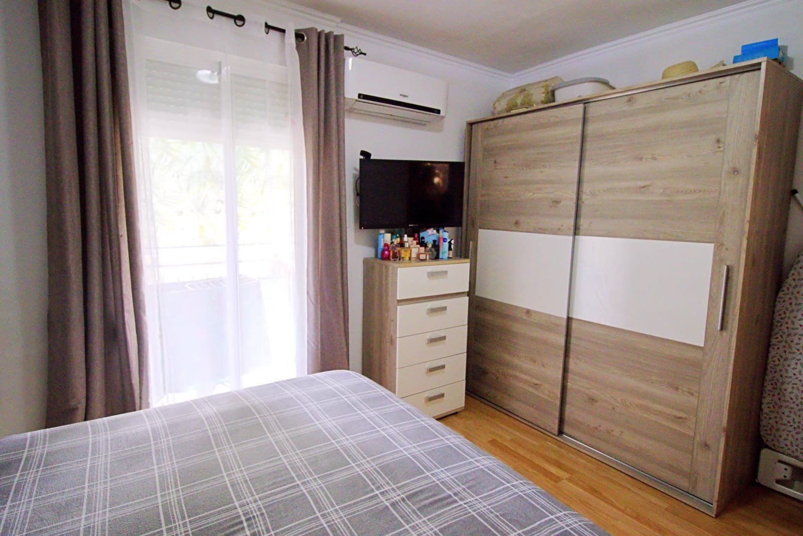 4 sovrum Lägenhet till salu i Elche / Elx - 150 000 € (Ref: 8934890)