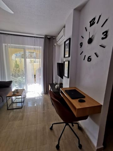 2 soverom Leilighet til salgs i Playa del Cura, Torrevieja med svømmebasseng - € 200 000 (Ref: 8957069)