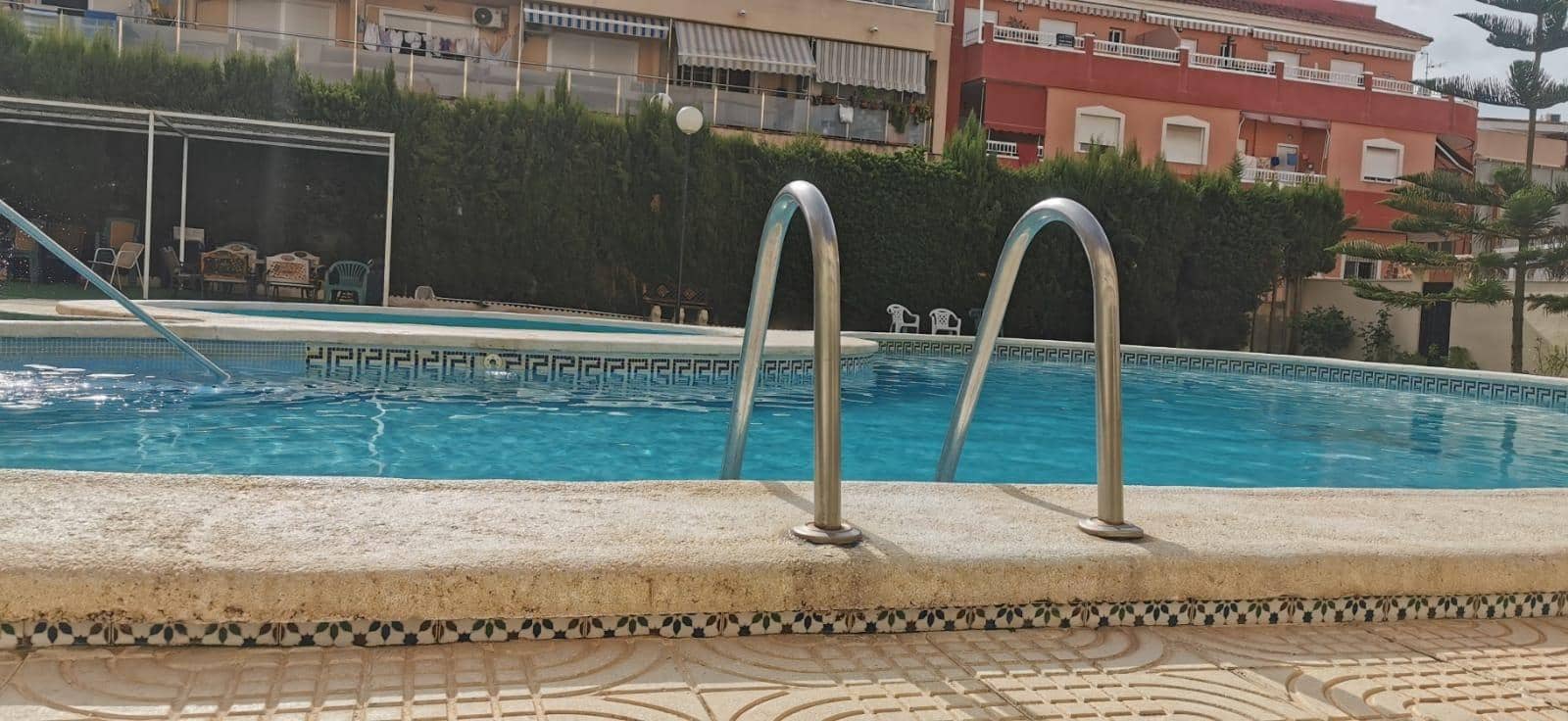 2 soverom Leilighet til salgs i Torrevieja med svømmebasseng - € 200 000 (Ref: 8957069)