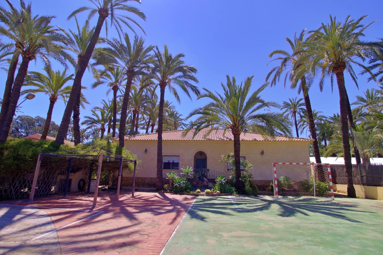 6 soveværelse Villa til salg i Elche / Elx med swimmingpool garage - € 1.690.000 (Ref: 8979108)