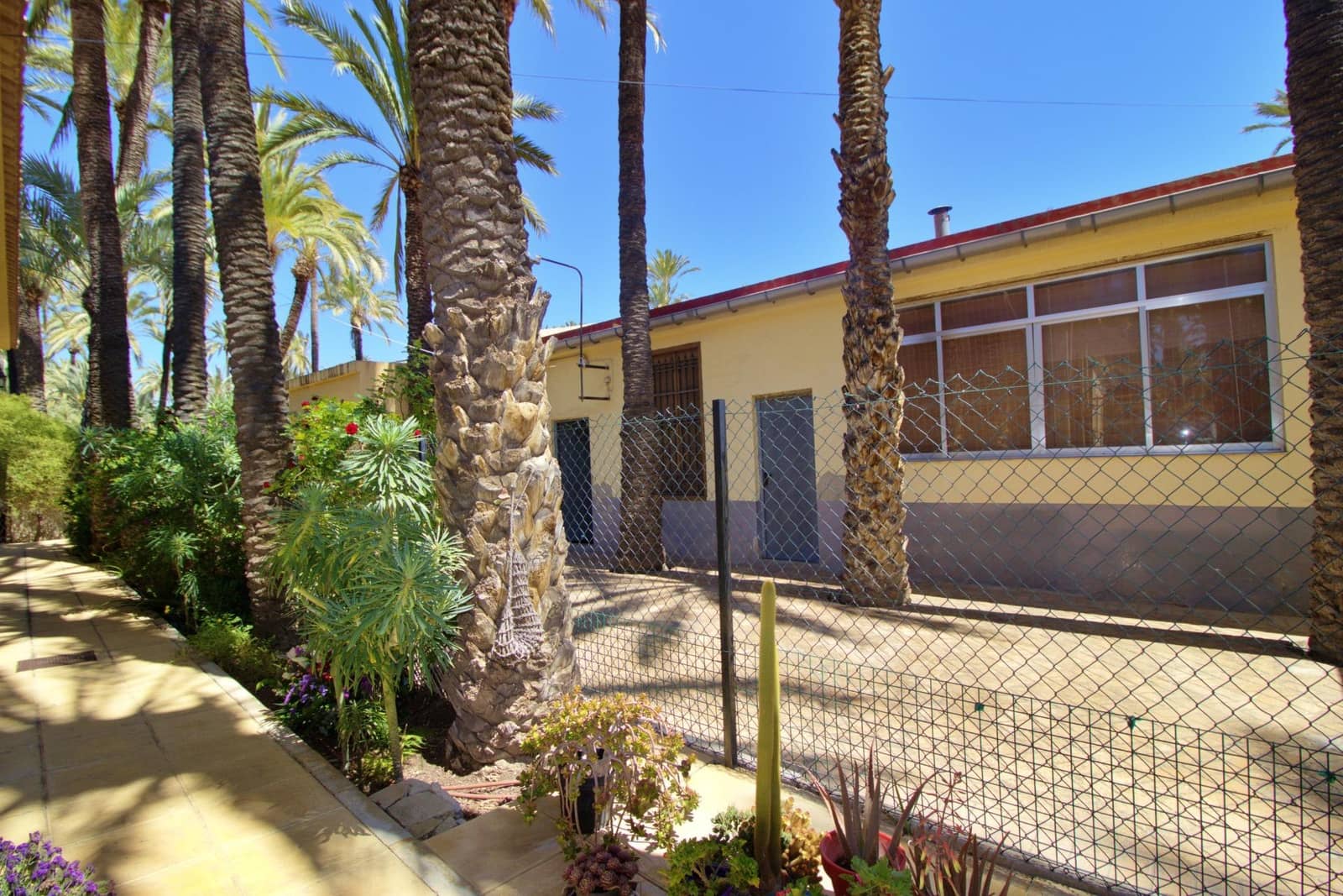 6 soveværelse Villa til salg i Elche / Elx med swimmingpool garage - € 1.690.000 (Ref: 8979108)