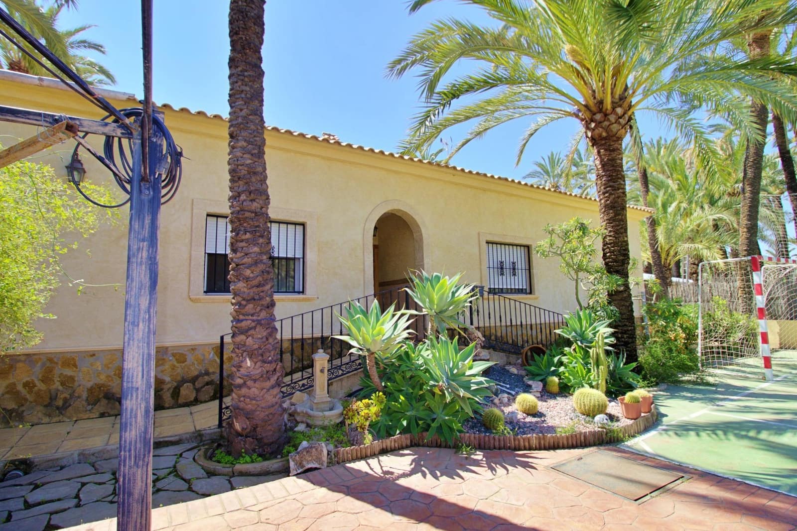 6 soveværelse Villa til salg i Elche / Elx med swimmingpool garage - € 1.690.000 (Ref: 8979108)