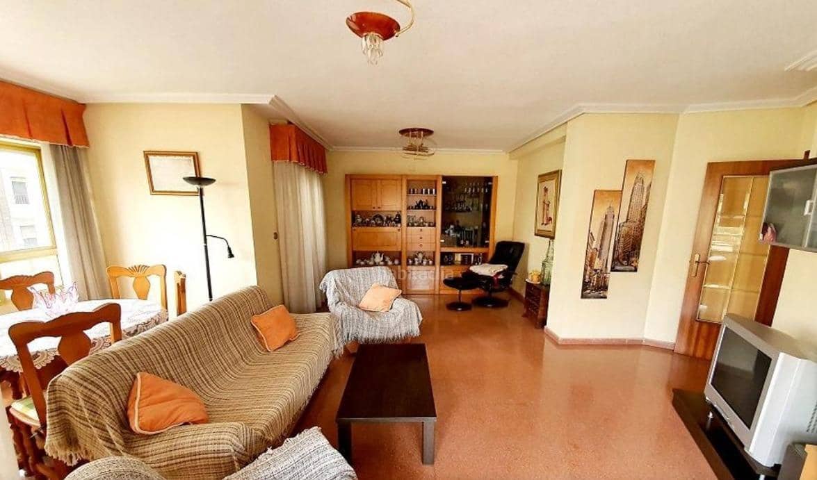 3 soveværelse Lejlighed til salg i Elche / Elx med garage - € 250.000 (Ref: 9004695)