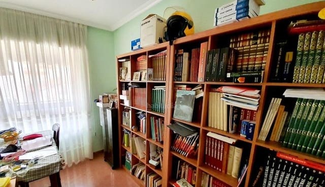 3 sypialnia Mieszkanie na sprzedaż w Centro, Elche / Elx z garażem - 250 000 € (Ref: 9004695)