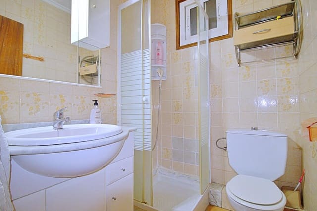 3 bedroom Flat for sale in Elche / Elx - € 88,000 (Ref: 9004696)