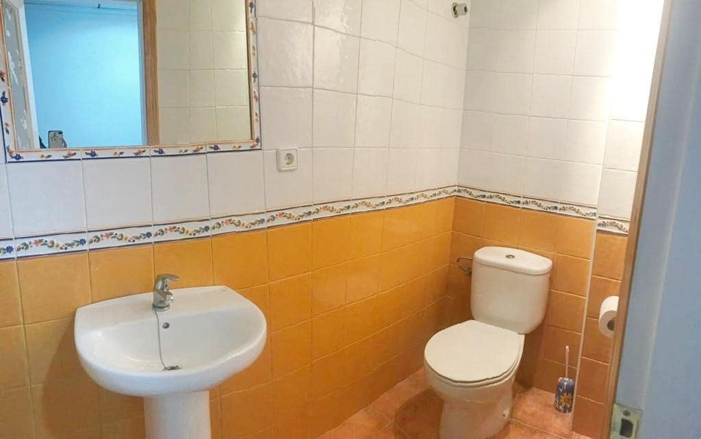 Commercieel te koop in Elche / Elx - € 75.000 (Ref: 9036560)