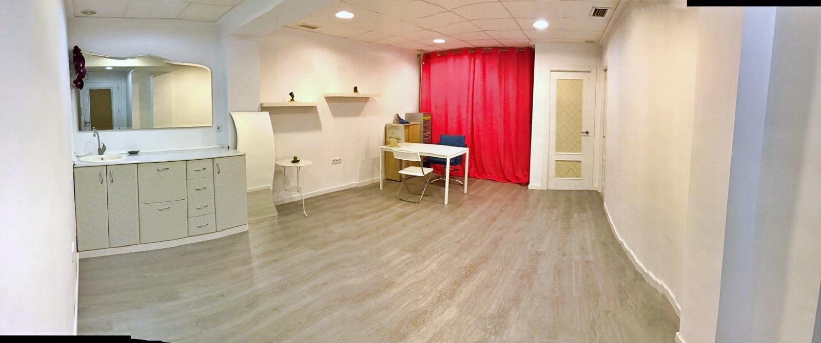 Commercieel te koop in Elche / Elx - € 75.000 (Ref: 9036560)