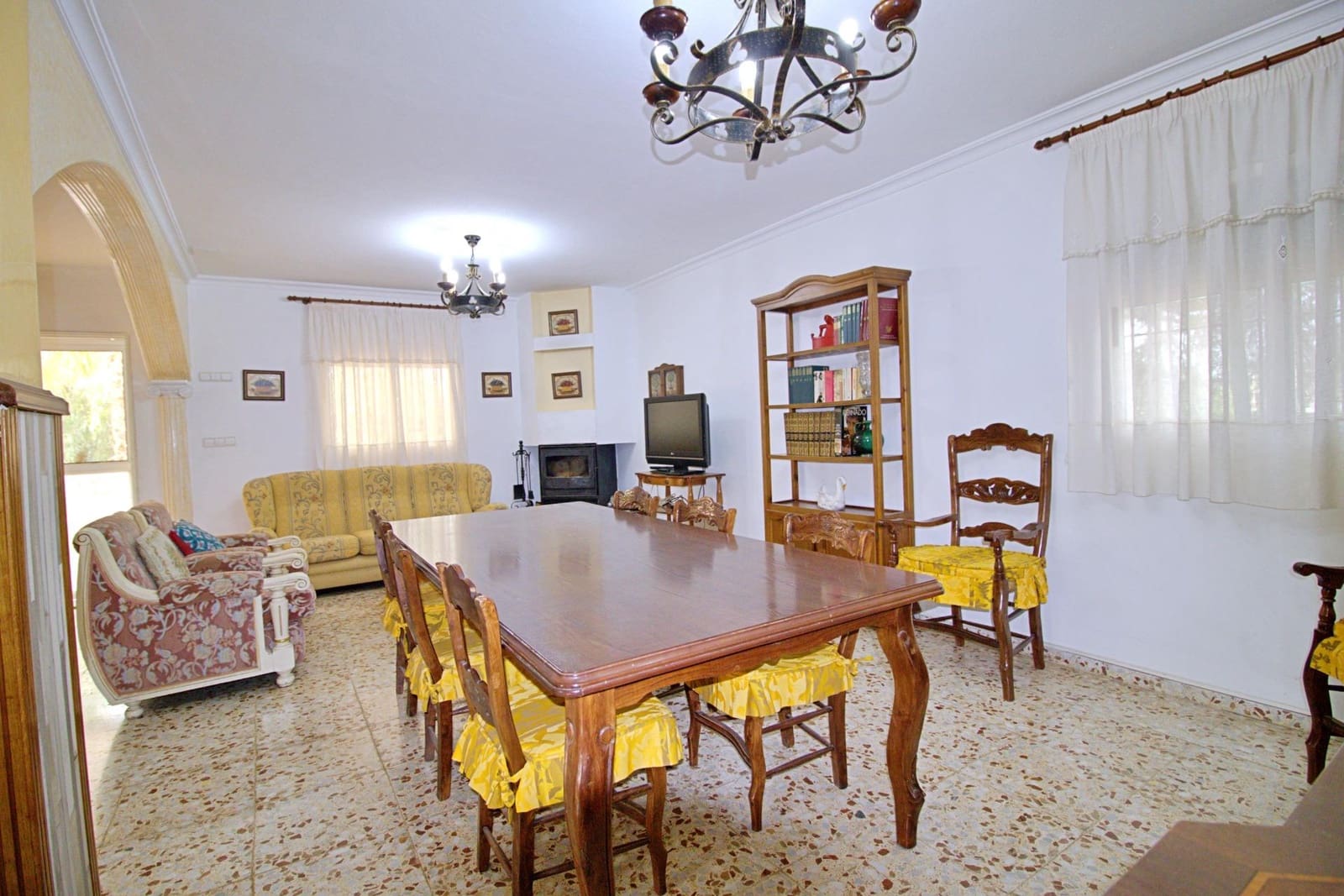 3 soveværelse Villa til salg i Crevillente / Crevillent med swimmingpool garage - € 280.000 (Ref: 9075068)