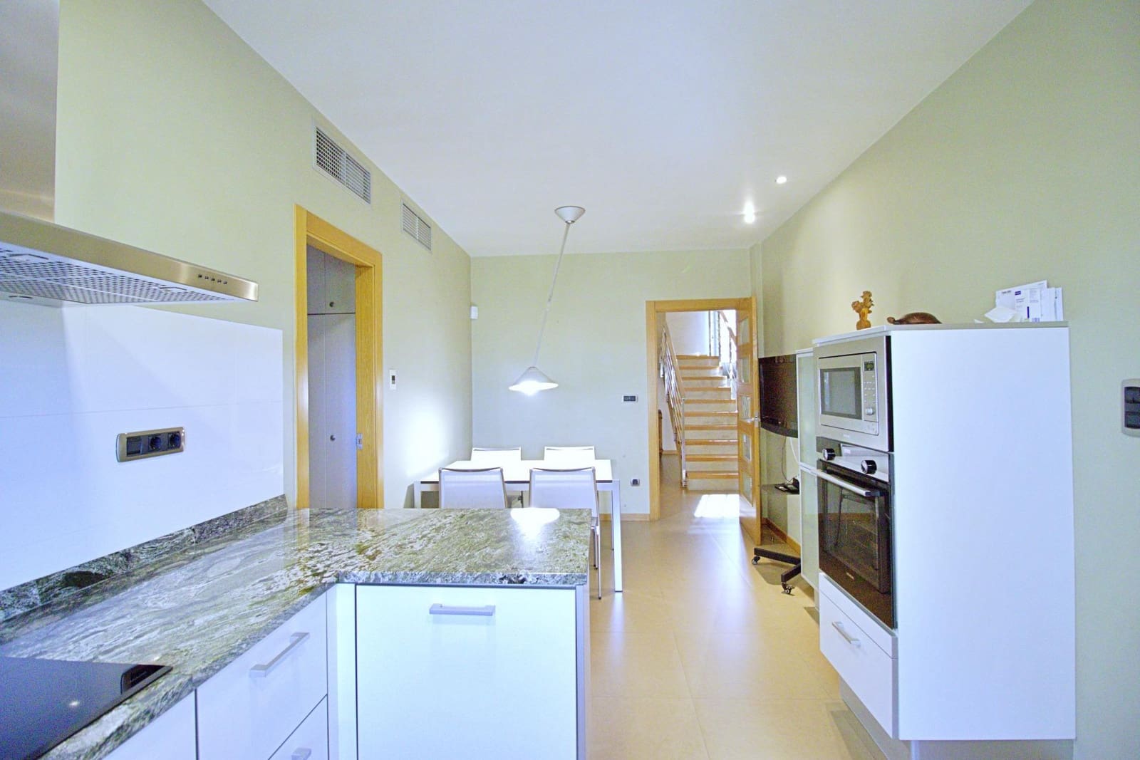 4 sypialnia Willa na sprzedaż w Elche / Elx z basenem garażem - 840 000 € (Ref: 9099071)