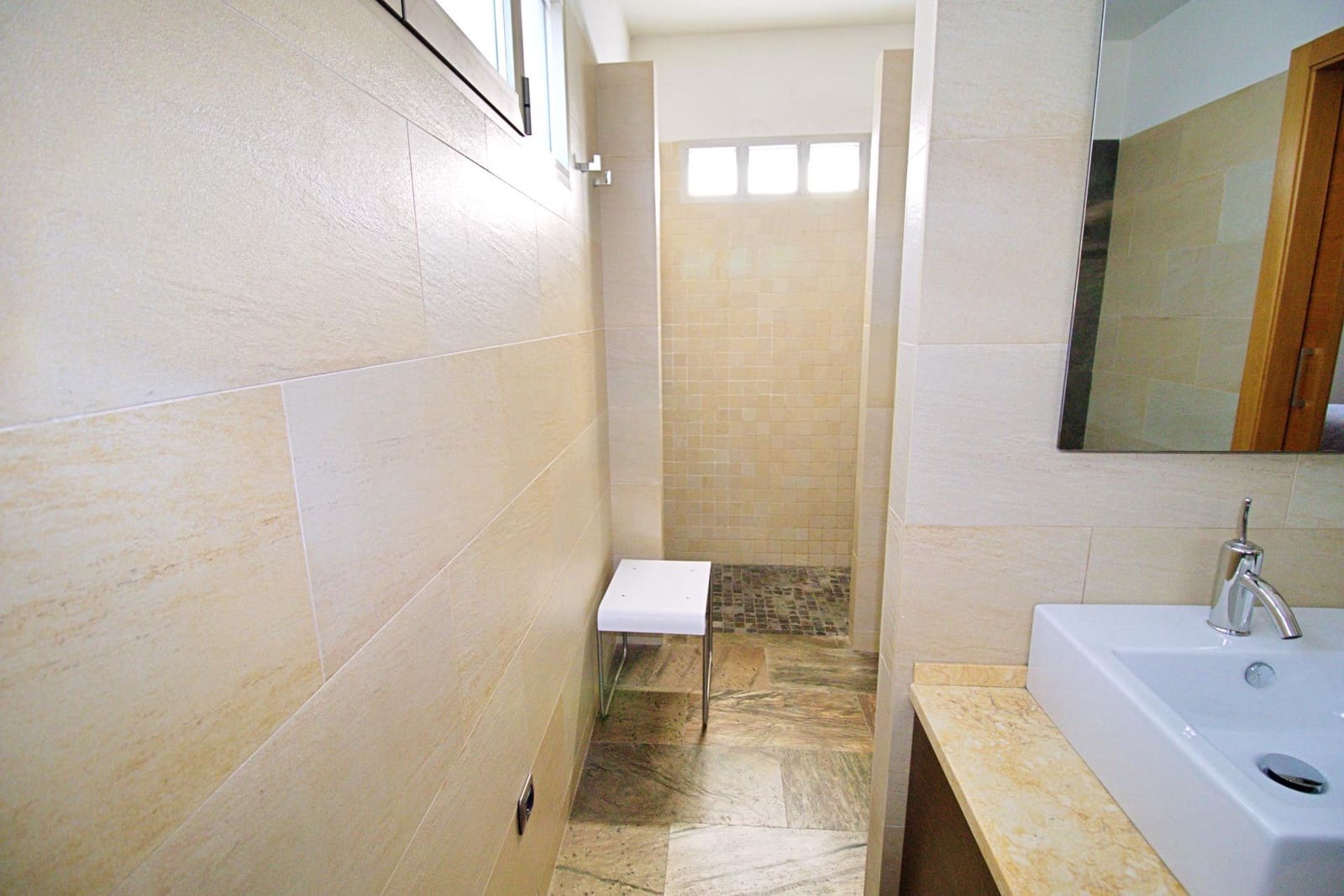 4 sypialnia Willa na sprzedaż w Elche / Elx z basenem garażem - 840 000 € (Ref: 9099071)