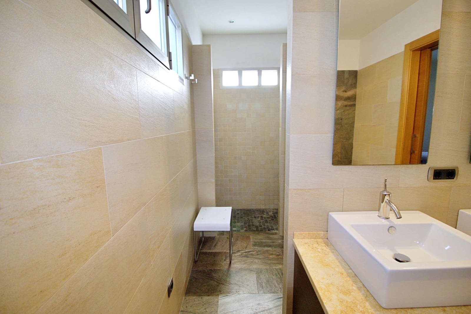 4 sypialnia Willa na sprzedaż w Elche / Elx z basenem garażem - 840 000 € (Ref: 9099071)