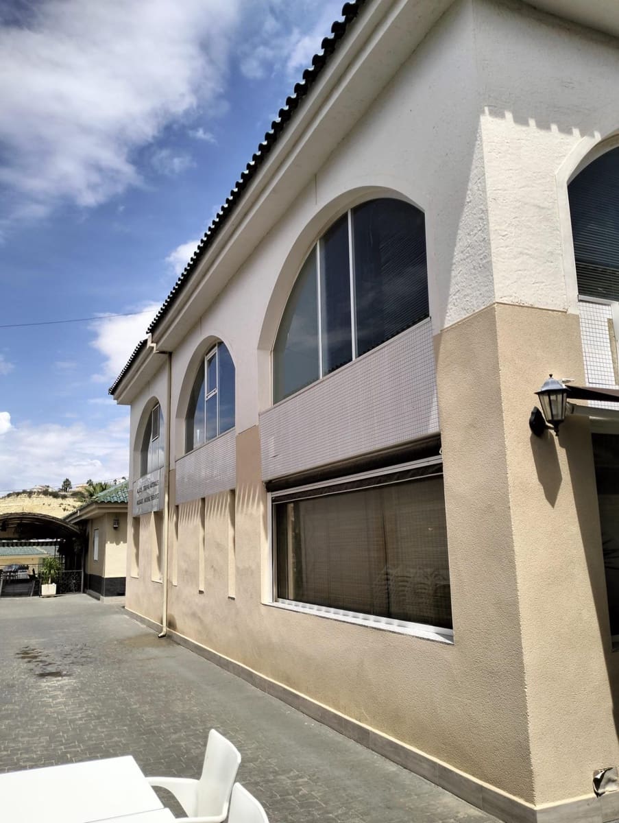 Business for sale in Ciudad Quesada - € 200,000 (Ref: 9106499)