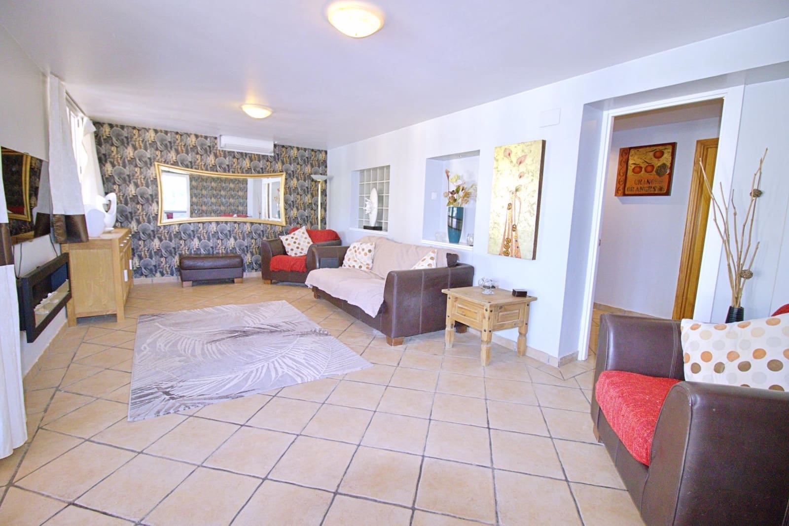 6 bedroom Villa for sale in Aspe with pool garage - € 330,000 (Ref: 9129723)