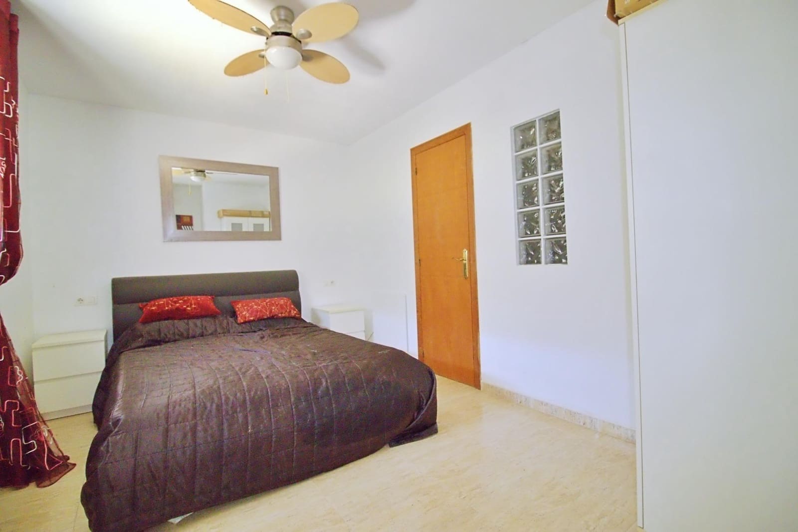 6 bedroom Villa for sale in Aspe with pool garage - € 330,000 (Ref: 9129723)