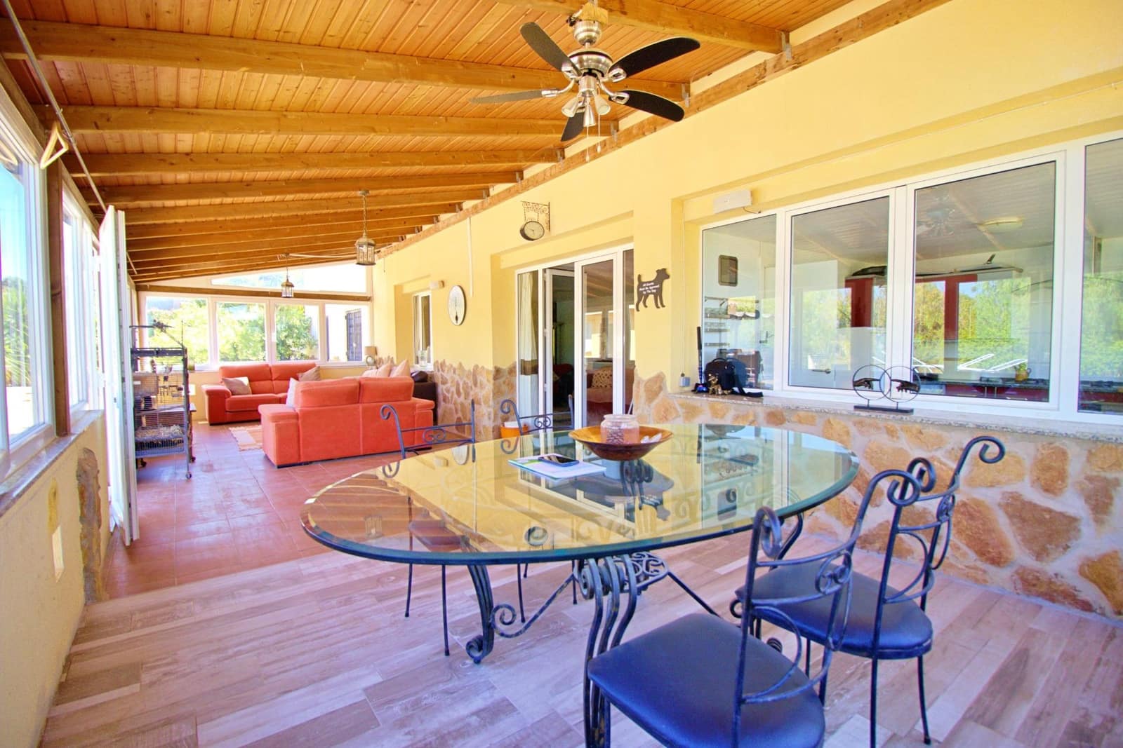 6 bedroom Villa for sale in Aspe with pool garage - € 330,000 (Ref: 9129723)