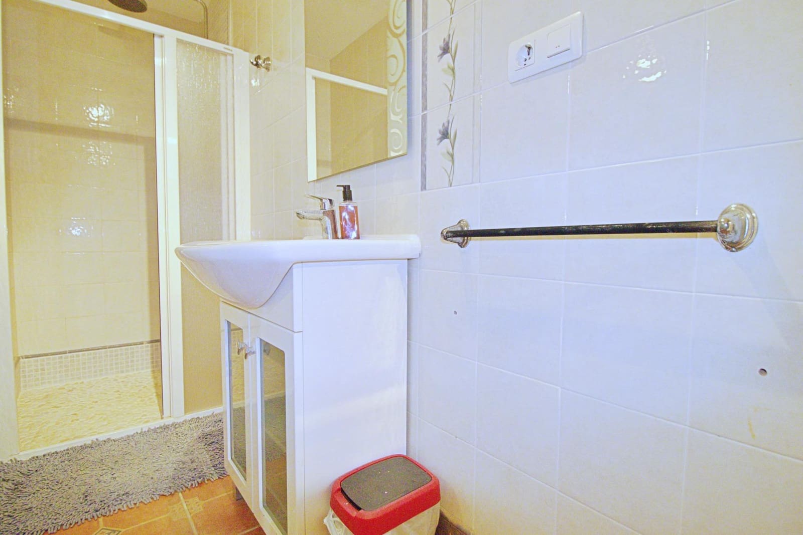 6 bedroom Villa for sale in Aspe with pool garage - € 330,000 (Ref: 9129723)